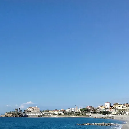 Attico Panoramico A 5 Minuti Dal Mare Lejlighed Belvedere Marittimo