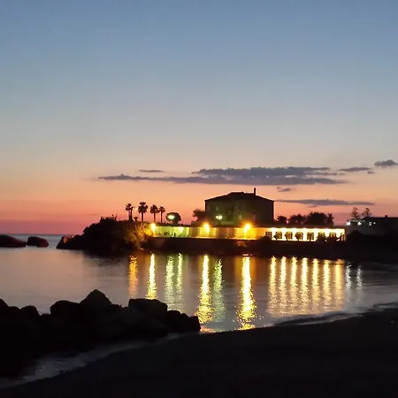 Attico Panoramico A 5 Minuti Dal Mare Belvedere Marittimo